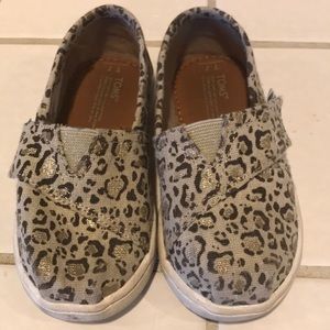 Toms leopard girl shoes